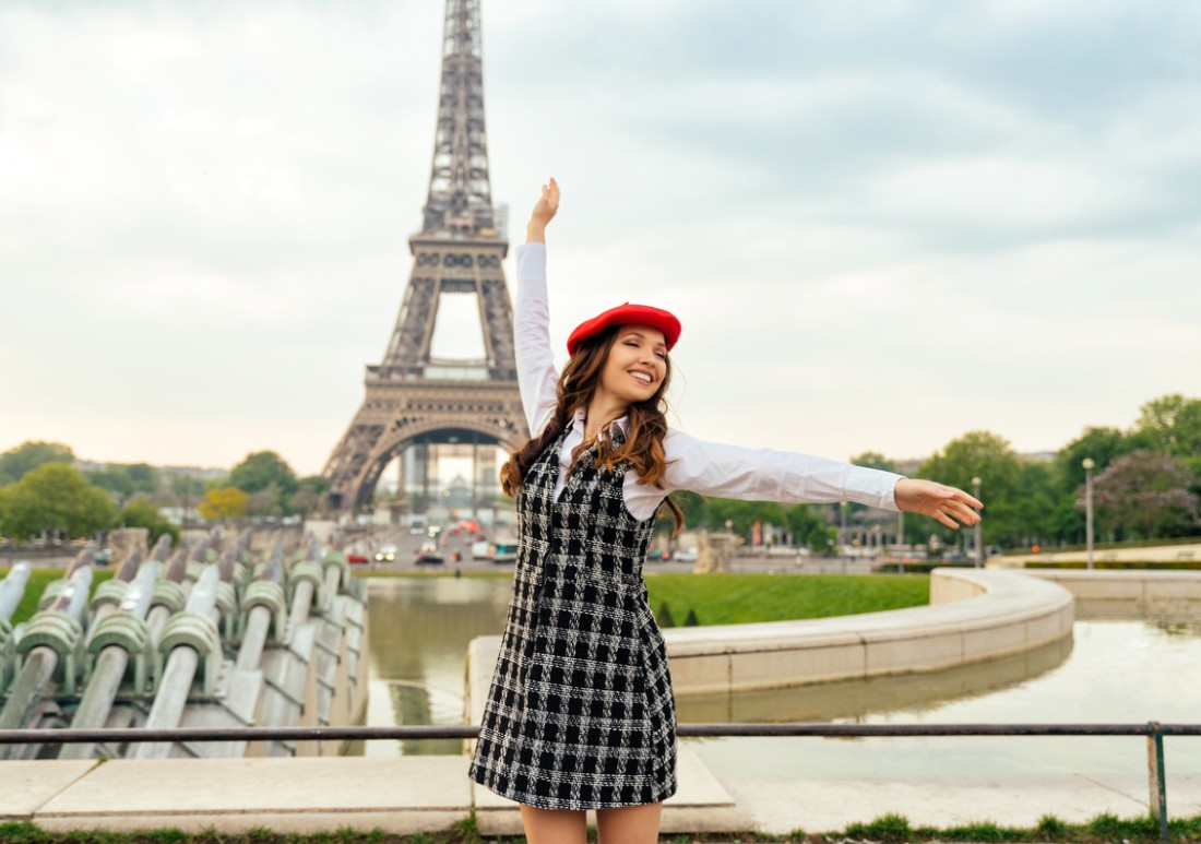 emily in paris outfits-the independence recreating emily in paris outfits