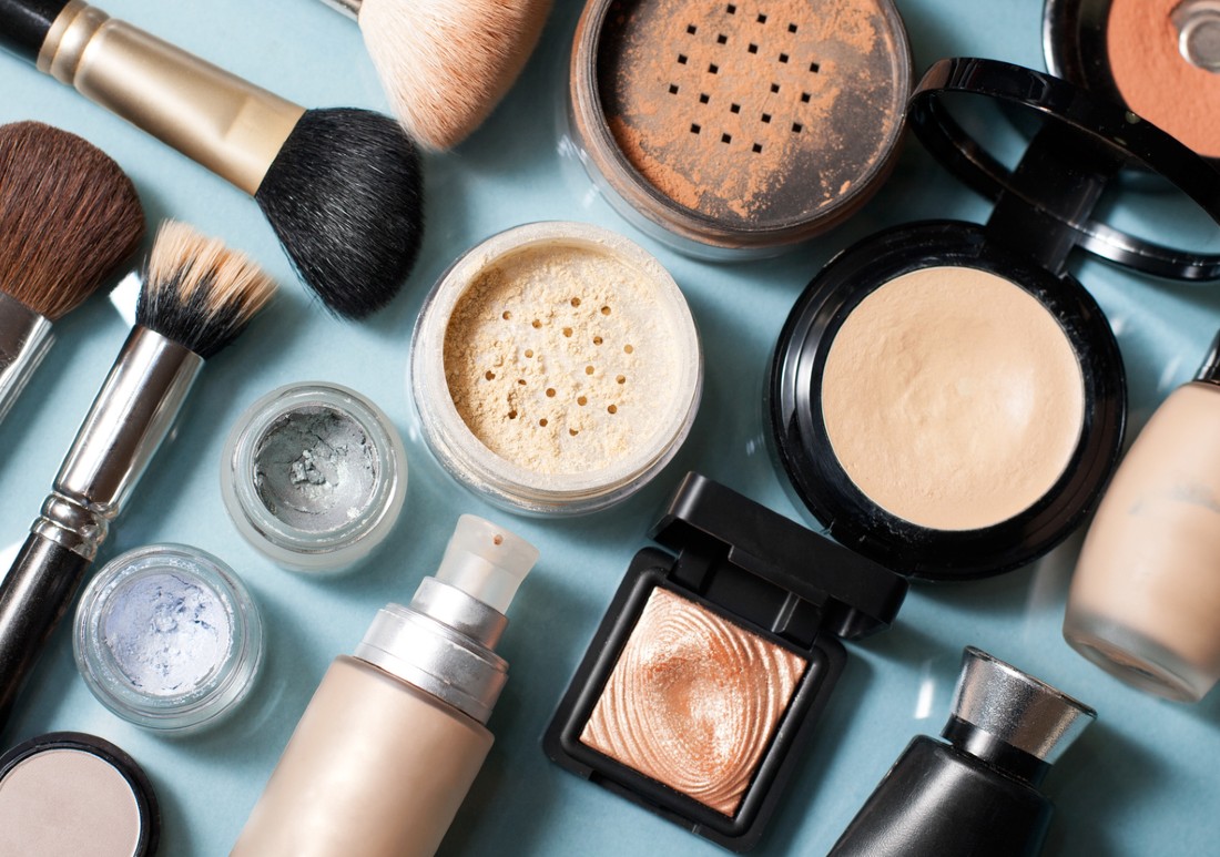 makeup collection-the independence makeup collection