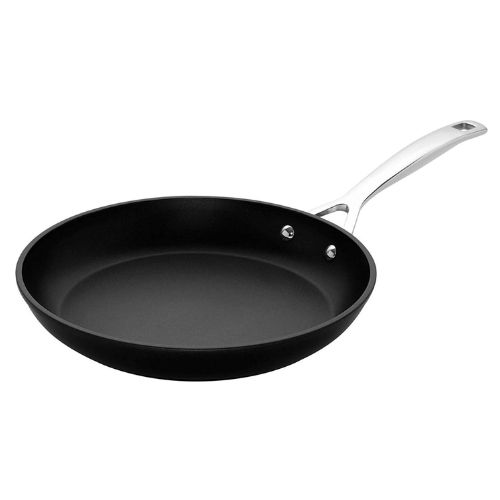 le creuset non-stick frying pan